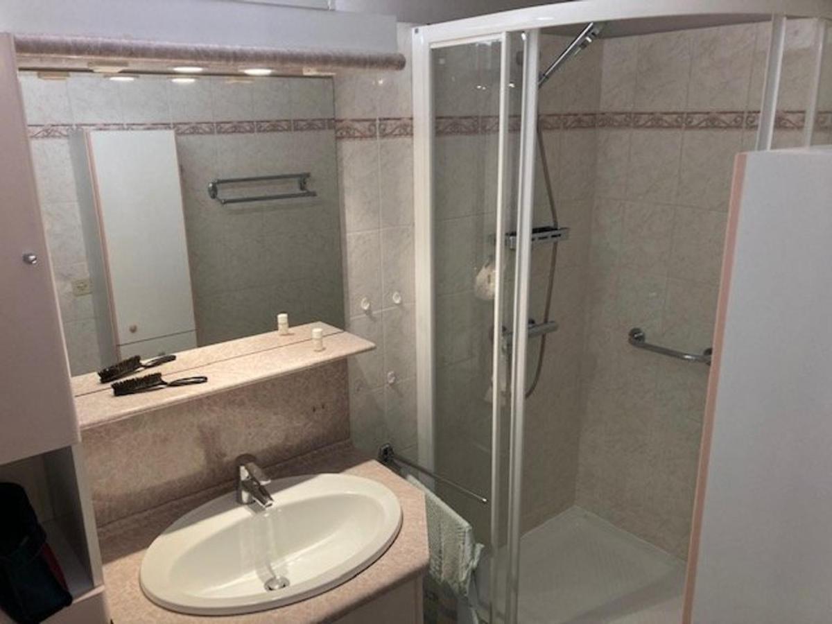 Bel Appartement Au Lavandou Avec Terrasse Et Vue Mer - Fr-1-308-167 لو لا فاندو المظهر الخارجي الصورة